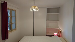 3 quartos, ferros/tábuas de passar roupa, Wi-Fi de cortesia