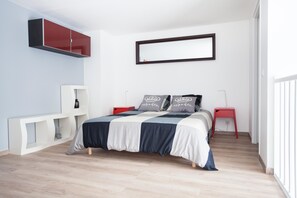 1 chambre, fer et planche à repasser, accès Internet, draps fournis