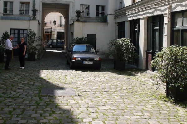 Ancienne cour de cavalerie