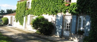 Country house with private pool, sleeps 10, calm and rest, Mache