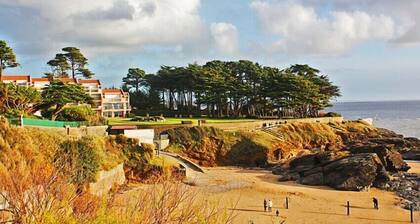 Talo meren Pornic. Läheiset ranta.