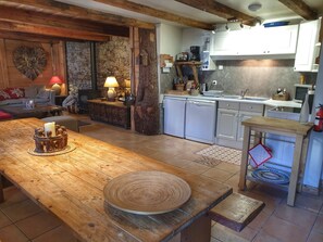 Interior - Chalet Jamoo, an authentic renovated farmhouse in the heart of the Aravis mountains  (Entremont)