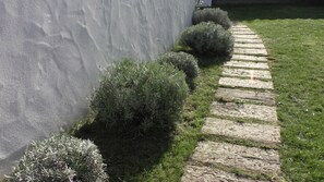 Property grounds - Noirmoutier house in the heart of Old and 100 meters from the beach (Noirmoutier-En-L'île)