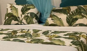 3 عدّة غرف نوم ومكواة/لوح كي وسرير سفر وواي فاي