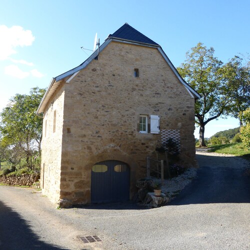 gîte tout confort dans ancienne grange à BOURNAZEL