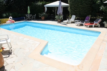 La piscine est chauffĂ©e, le rĂȘve...