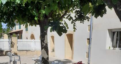 Gîte in an early 18th-century Provencal farmhouse
