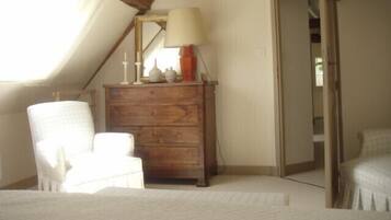 2 Schlafzimmer, Bügeleisen/Bügelbrett, kostenloses WLAN, Bettwäsche