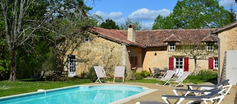 Charm and comfort in an authentic Périgord farm completely renovated