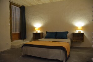 5 bedrooms, desk, iron/ironing board, travel cot - Charm and comfort in an authentic Périgord farm completely renovated (Vergt)