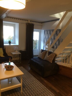 TV - Charming cottage of 60 m2 4 people Labeled 3 stars *** (Guillac)