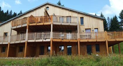 ruhige wohnung am col des feignes, panoramablick auf den bahnhof honneck