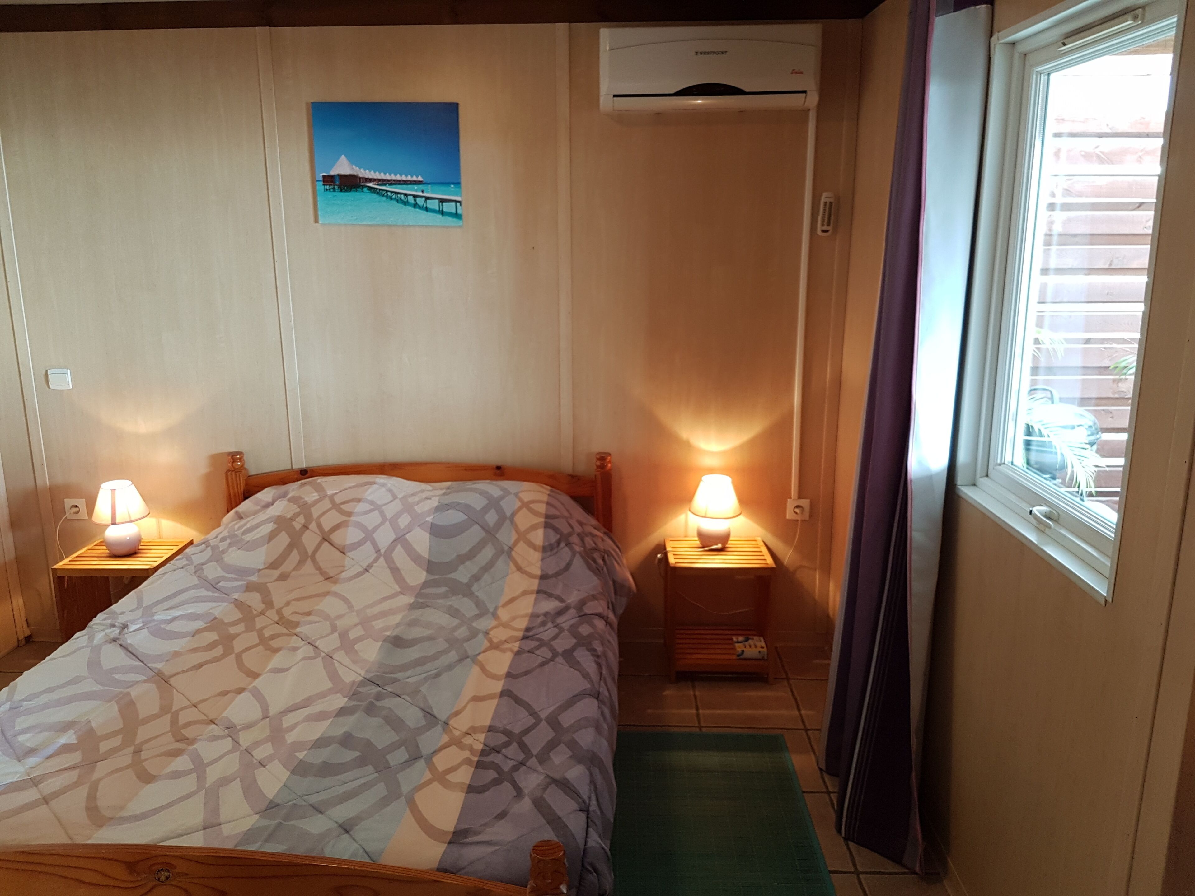 2 slaapkamers, geluiddichte muren, een strijkplank/strijkijzer, wifi