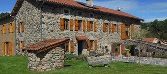 Gerenoveerde boerderij aan de oevers van de Loire 