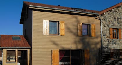 Renovated farmhouse on the banks of the Loire