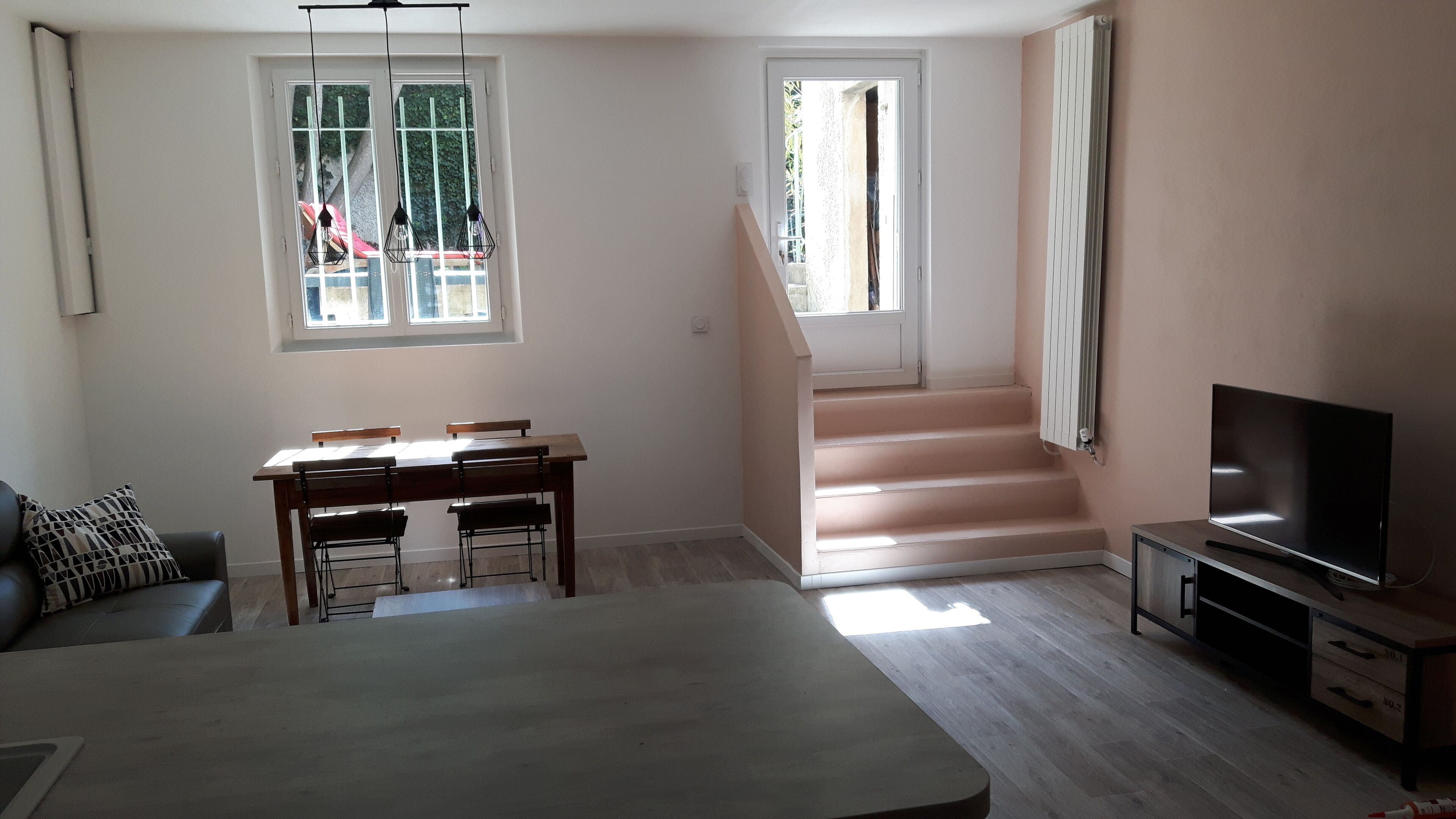 Apart. 4 * Modern Ruim Met Tuin - Beveiligde Parkeerplaats - Apt