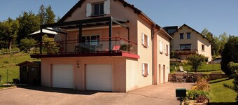 Single-storey furnished gite in the heart of the village