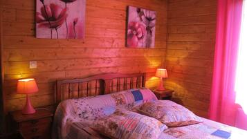 4 chambres, bureau, fer et planche à repasser, Wi-Fi gratuit