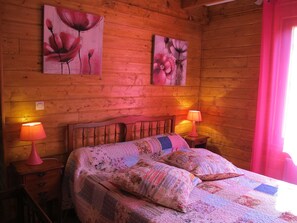 4 chambres, bureau, fer et planche à repasser, Wi-Fi gratuit