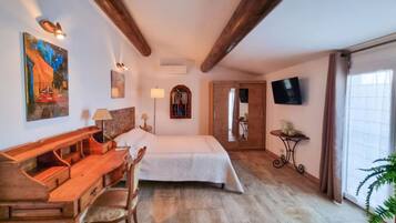 2 chambres, fer et planche Ă repasser, Wi-Fi gratuit, draps fournis