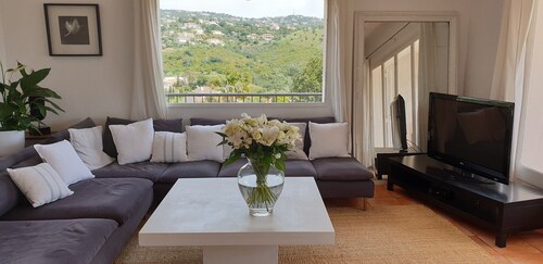 Villa Les Issambres sea view, in the Gulf of St Tropez 1km from the beach