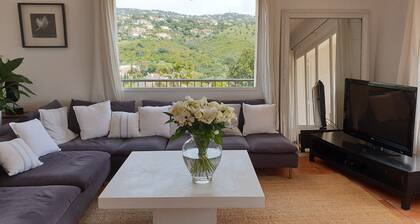 Villa Les Issambres sea view, in the Gulf of St Tropez 1km from the beach