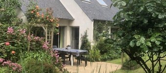 Peaceful house between sea and forest near Perros-Guirec