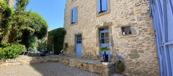 CESSERAS VILLAGE HOUSE "LE PORTAL BLEU"