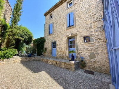 CESSERAS VILLAGE HOUSE "LE PORTAL BLEU"