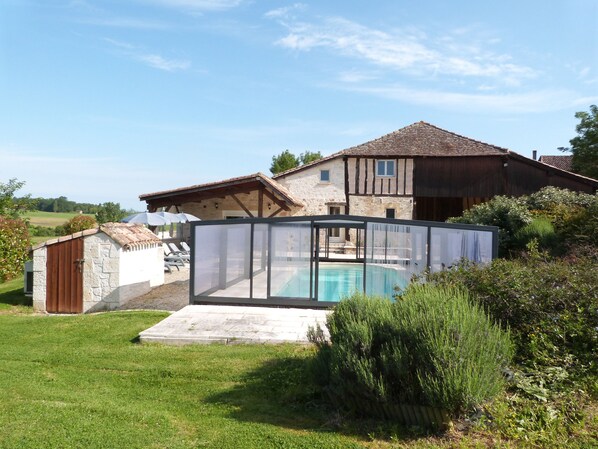 Indoor pool - Single storey cottage of 130m2 (Villeréal)
