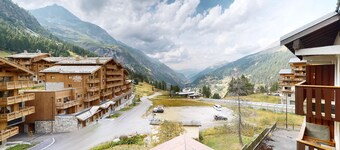 Duplex, 2 rooms + Cabin in Tignes, ski-in/ski-out, family area