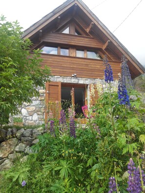 Exterior detail - Mountain cabin above Lake Boréon (Saint-Martin-Vésubie)