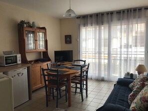 TV - Ploumanach apartment (Pink Granite Coast) (Perros-Guirec)