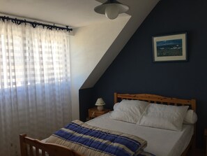 1 bedroom, iron/ironing board