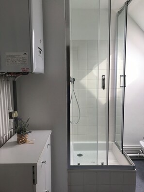Hair dryer - Ploumanach apartment (Pink Granite Coast) (Perros-Guirec)