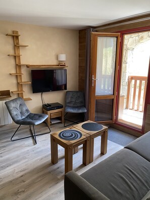 Fernseher, DVD-Player