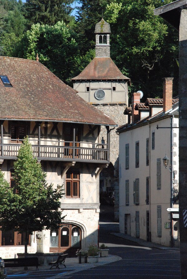 Exterior - Charming and comfortable loft-style gîte*** near Vichy for 4 to 5 people (Châteldon)