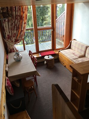 TV - Arcs 1800, 2 bedrooms, sleeps 5, close to slopes, balcony with Mont-Blanc view (Les Arcs 1800)