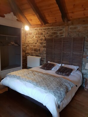 4 Schlafzimmer, Bügeleisen/Bügelbrett, kostenloses WLAN, Bettwäsche