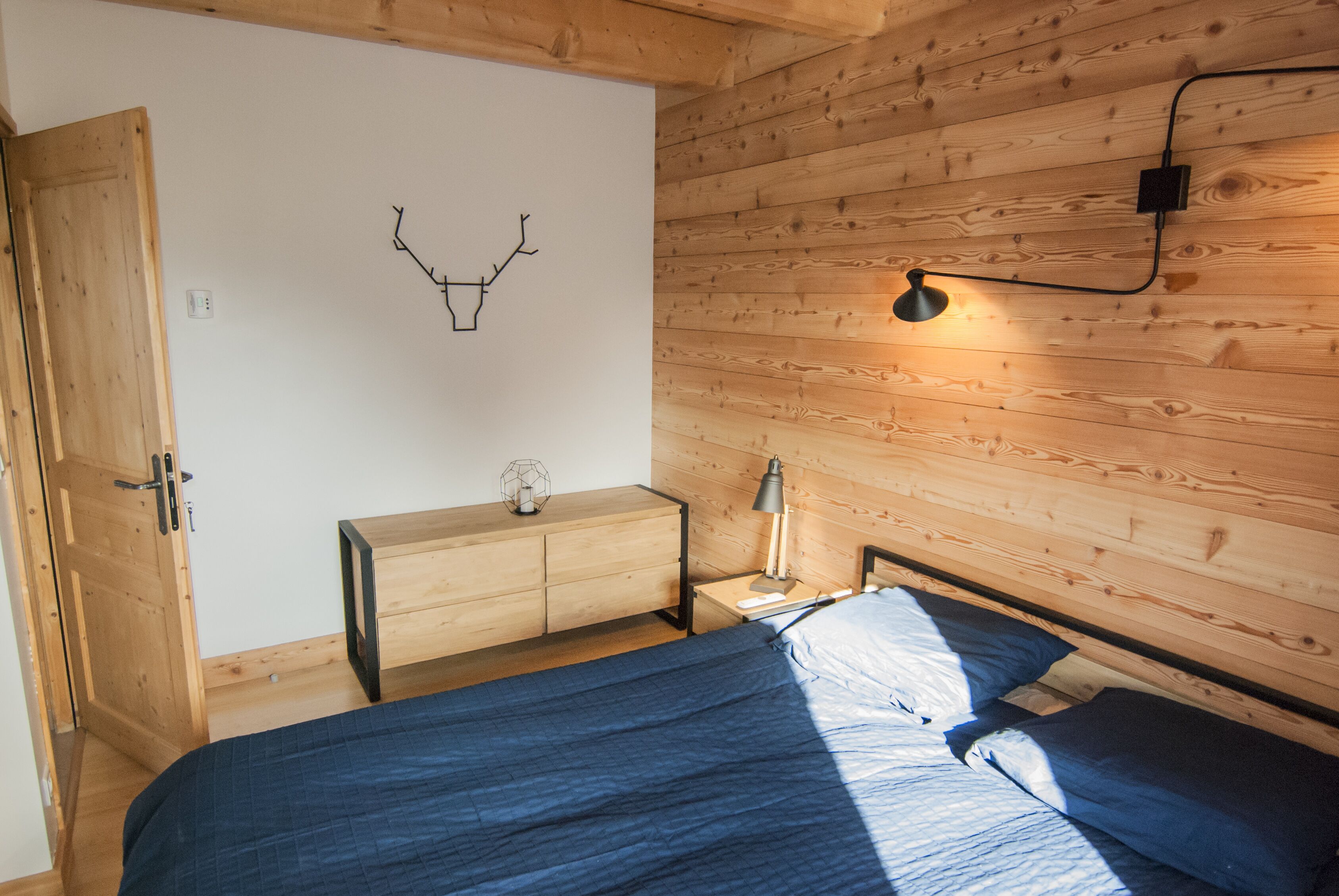 5 bedrooms, in-room safe, iron/ironing board, free WiFi