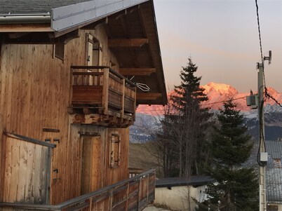 Grand Chalet Tout Confort Ideal location near Les Saisies resort