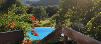 Listed architect-designed house with private SWIMMING POOL VALLEY VIEW