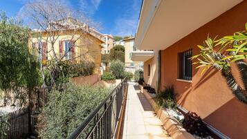 Enceinte de lâhĂ©bergement