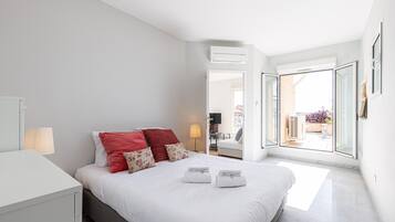 2 chambres, fer et planche à repasser, lit parapluie, Wi-Fi gratuit