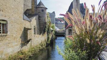 Enceinte de lâhĂ©bergement