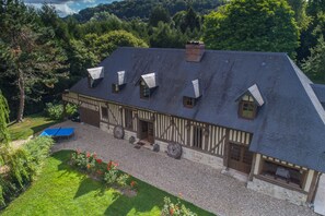 Exterior - Splendid Authentic Norman Residence with swimming pool and tennis court (Saint-Hymer)