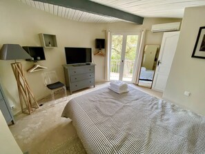 4 Schlafzimmer, Bügeleisen/Bügelbrett, kostenloses WLAN, Bettwäsche