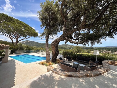 La Farigoulette Villa