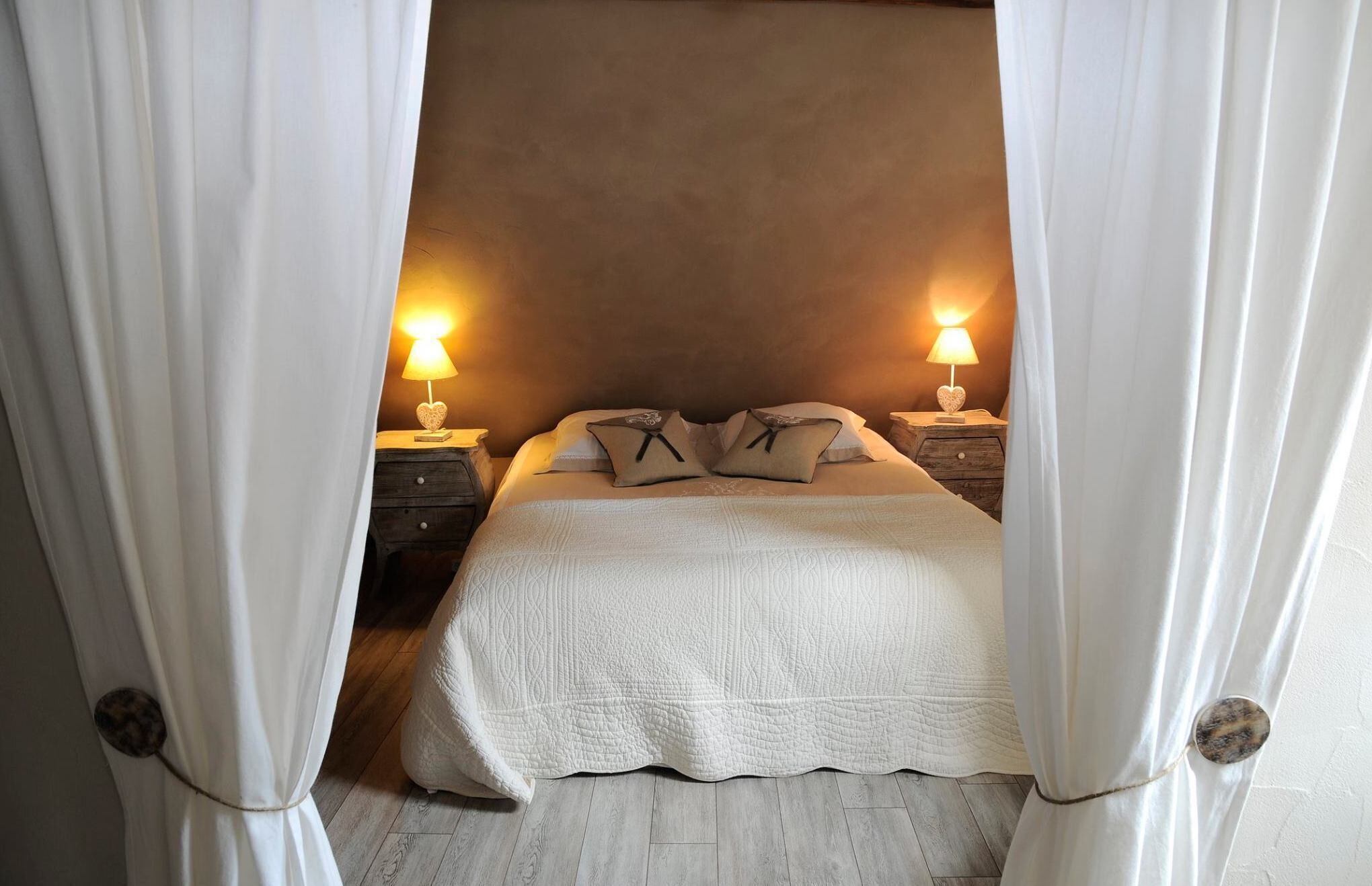 2 bedrooms, iron/ironing board, travel cot, free WiFi