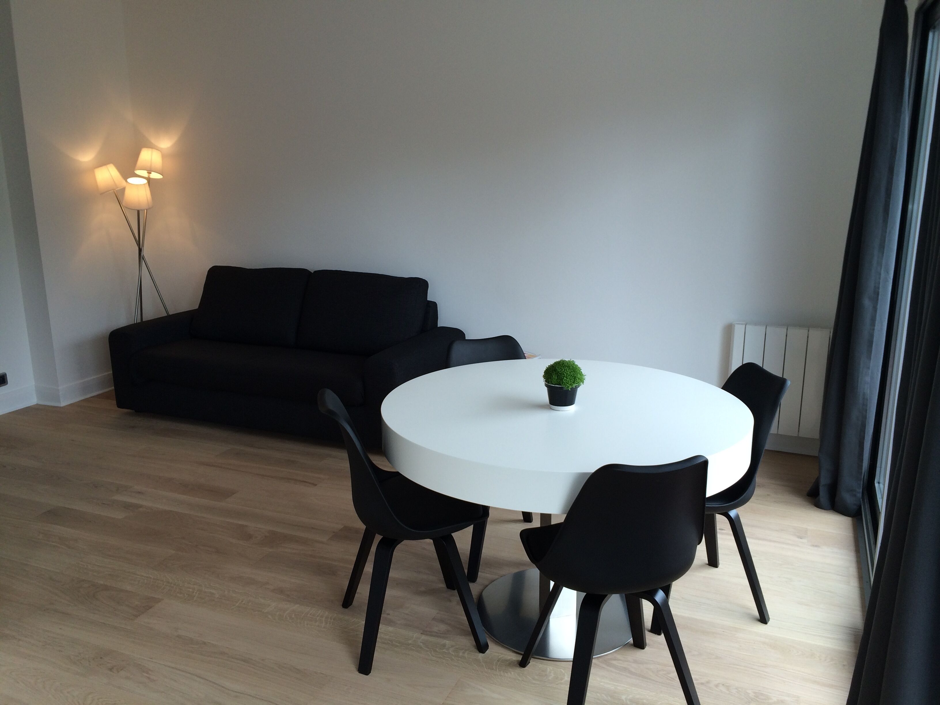 Table diamètre 120 cm